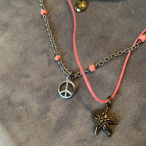 Aeropostale layered necklace - Picture 5 of 6